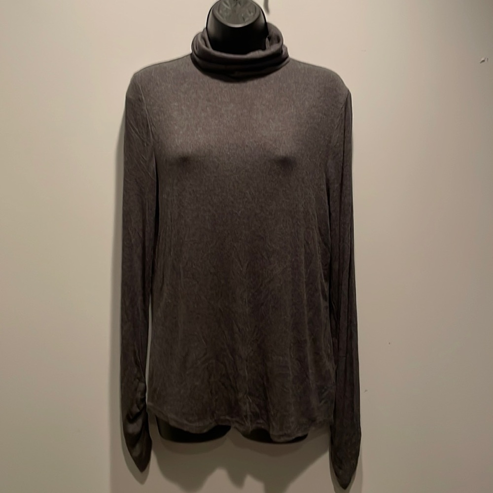 Long Sleeved Fabletics Sweater- XL